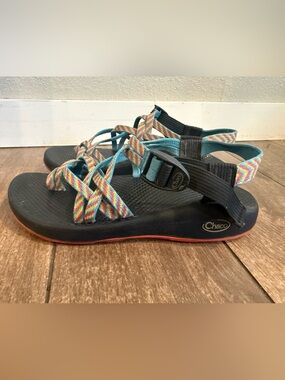 Chaco Women’s Rainbow Multicolor Strappy Hiking Sandals Size 8
